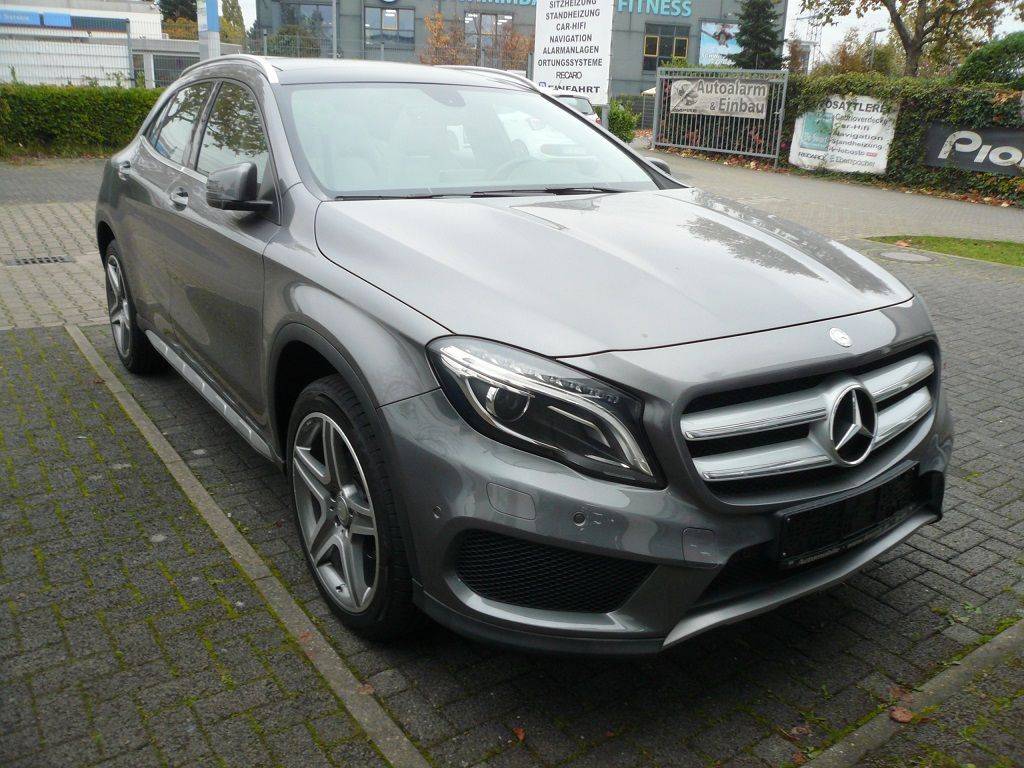 Integration von Apple CarPlay und Android Auto in ihr werkseitig verbautes Command NTG4/4.5 Navigations System