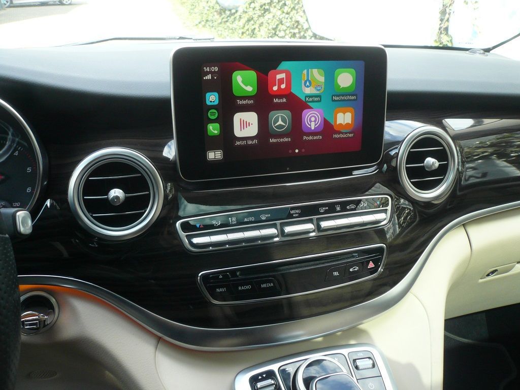 Integration von Apple CarPlay und Android Auto in ihr werkseitig verbautes Command Online Navigations System