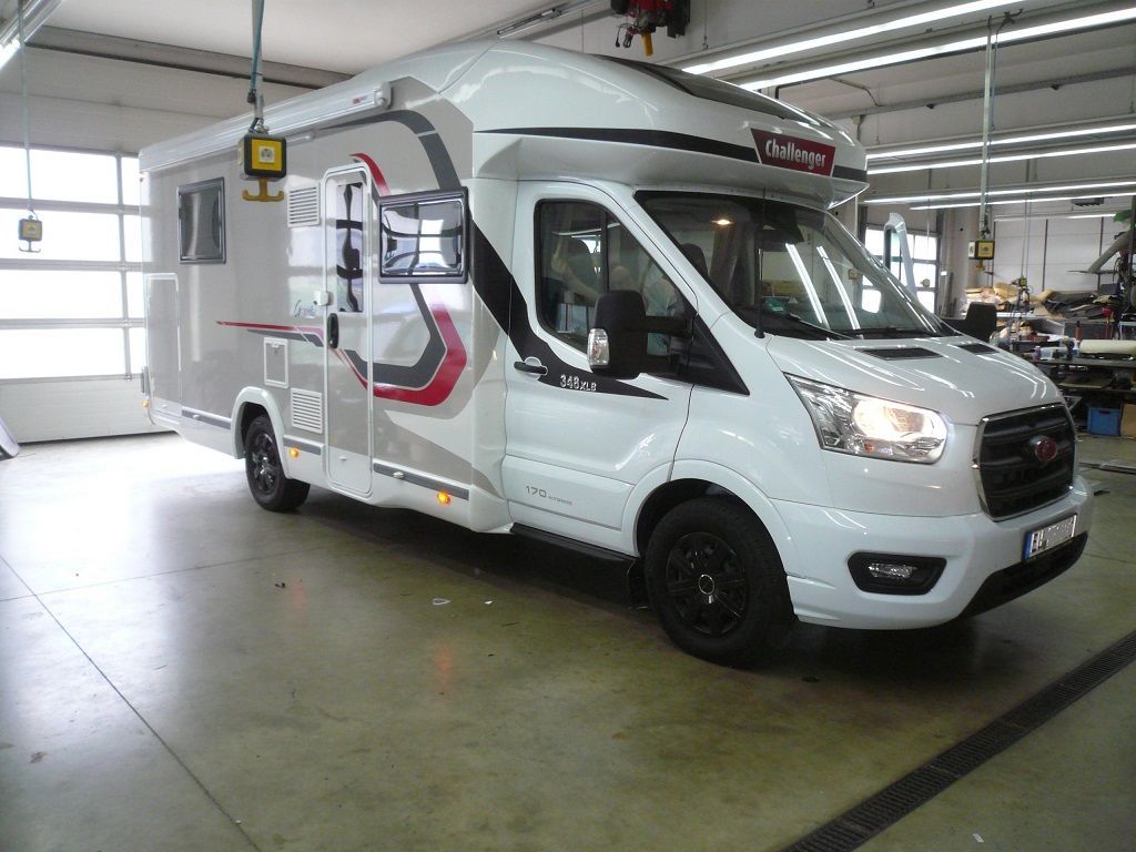 ALpine iLX-903-TRA 9zoll Transit Navigationsgerät im Wohnmobil nachgerüstet.