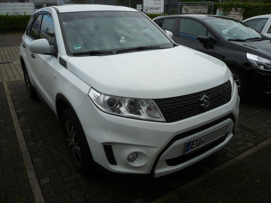 Pioneer AVIC-Z730DAB Navigation im Suzuki Grand Vitara nachgerüstet.