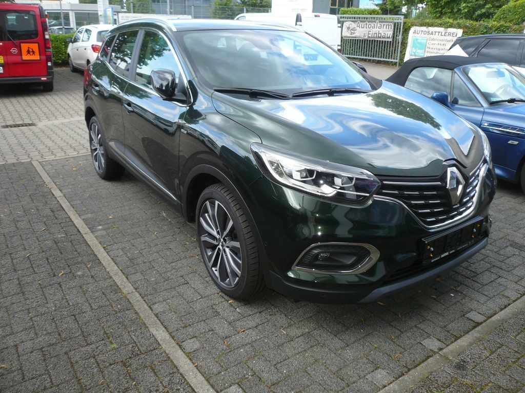 2-stufige Carbon Sitzheizung in Fahrer- & Beifahrersitz nachgerüstet.