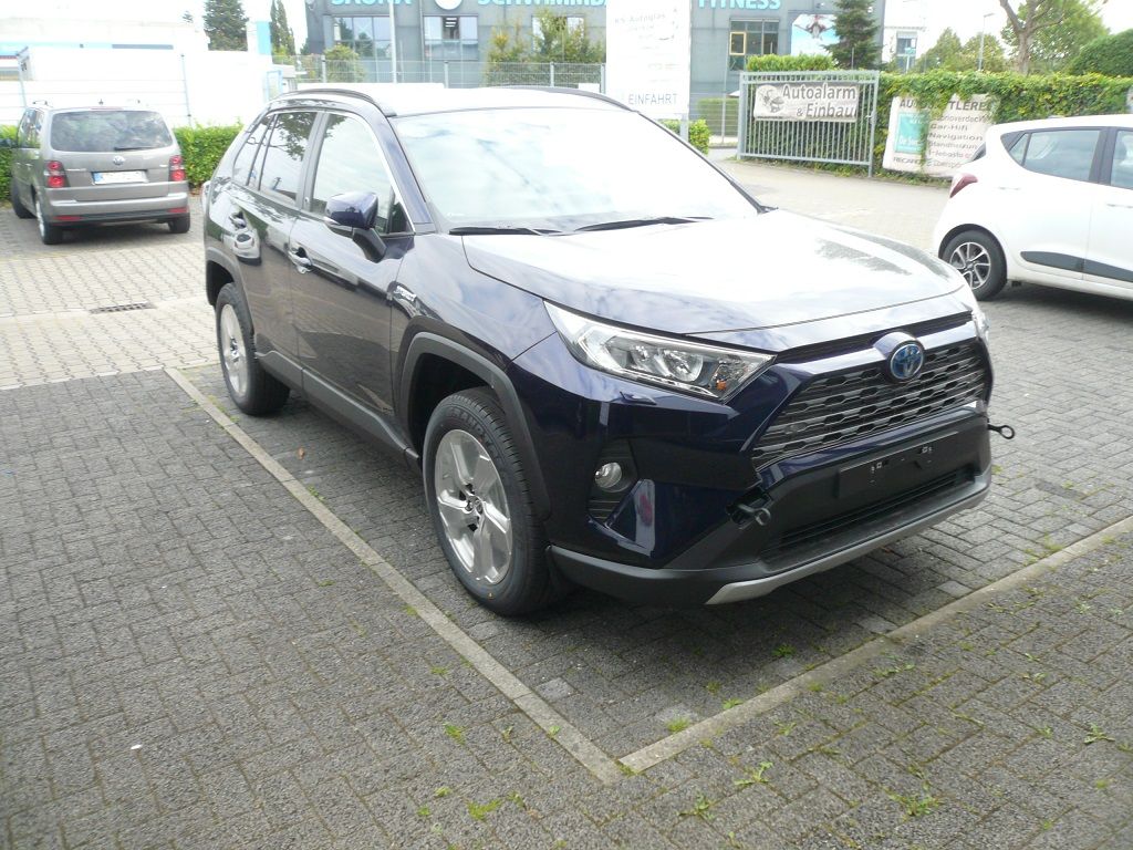 Toyota RAV4 komplette Innenausstattung in Teilleder neu angefertigt und montiert.
