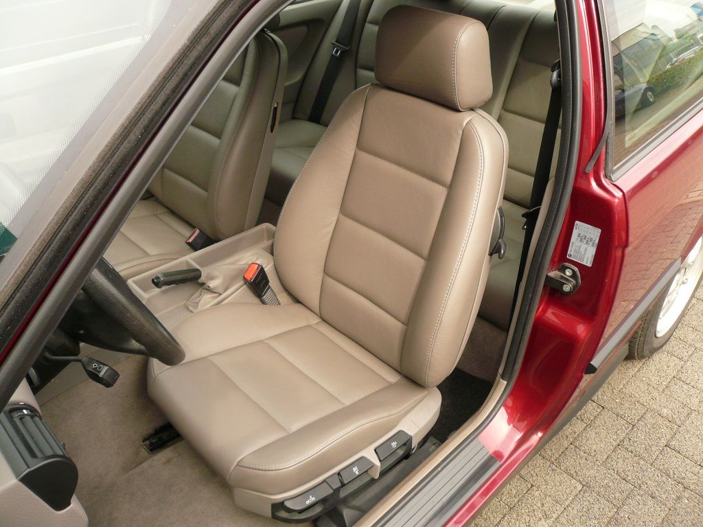 BMW E36 Compact, Innenausstattung Leder Beige neu angefertigt und montiert.