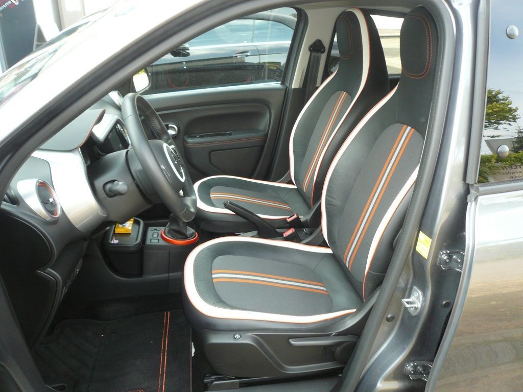 Renault Twingo Sport, Carbonsitzheizung 2-Stufig nachgerüstet
