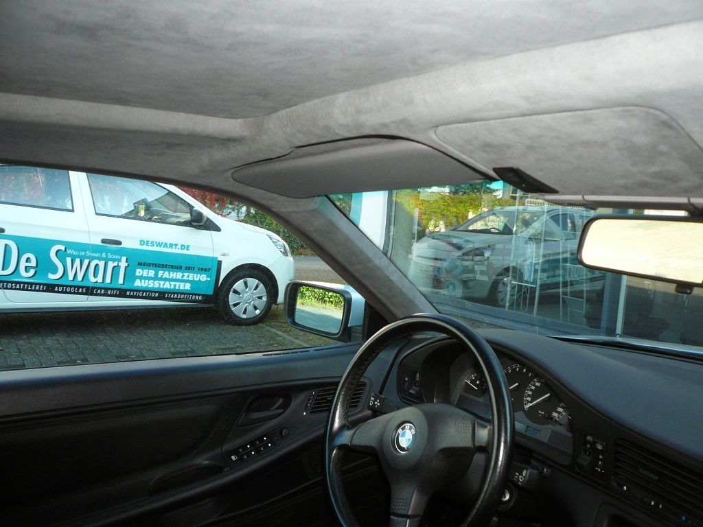 BMW 850. Himmel, A- und C-Säulen in Alcantara neu bezogen.