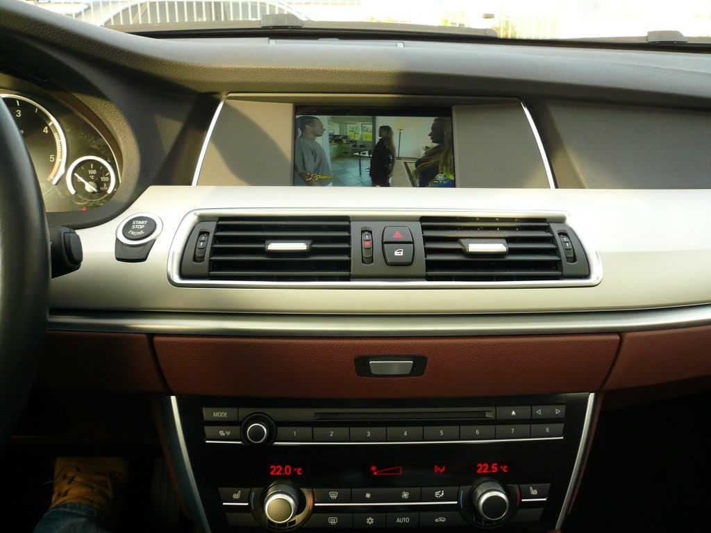 MATCH DSP Sound Upgrade mit Subwoofer, DVBT2 und Rückfahrkamera im 5er GT nachgerüstet.