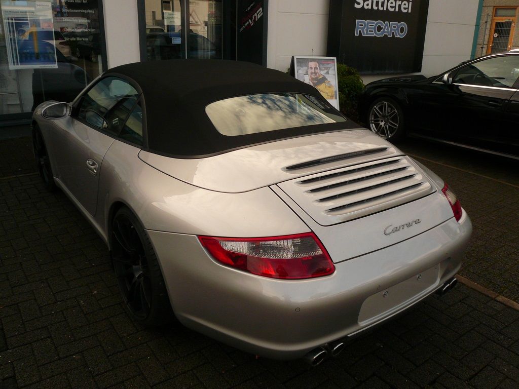 Porsche 911 (997), Verdeckbezug Sonnenland Stoff mit beheizter Glasheckscheibe, geliefert und montiert.