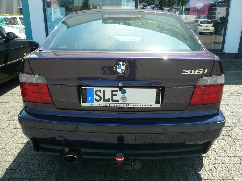 Pioneer SPH-EVO82DAB Modularer Multimedia-Player mit kapazitativem 8-Zoll-Touchscreen mit Anbindung einfach über USB-Kabel – für Apple CarPlay, Android Auto und Rückfahrkamera nachgerüstet. Musikanlage von Morel, Hertz, JL Audio montiert.