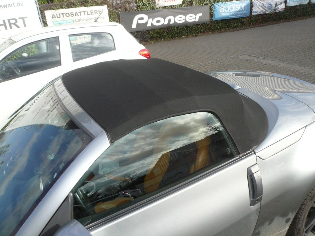 Nissan 350z, Cabrio Verdeck in Stoff schwarz geliefert und montiert