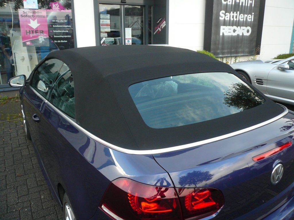 Original VW Verdeckbezug Sonnenland Stoff schwarz montiert.