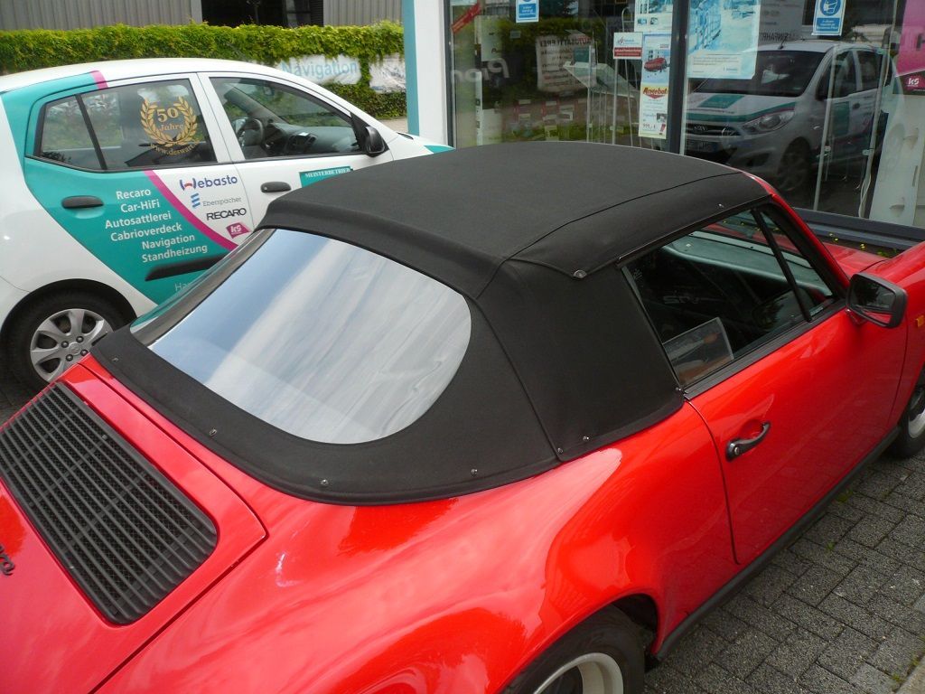 Porsche 911 G-Modell, Verdeckbezug Sonnenland Stoff, Innenhimmel geliefert und montiert.