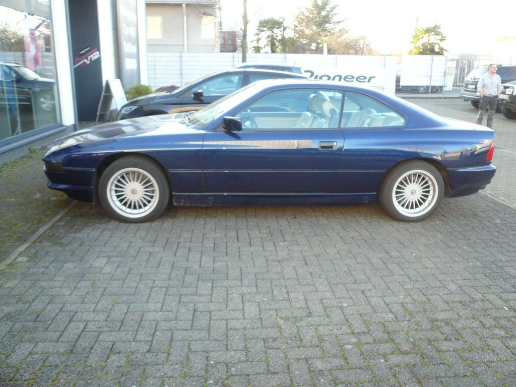 BMW 850i Himmel, Hutablage, A- und C-Säulen in Himmelstoff neu bezogen.