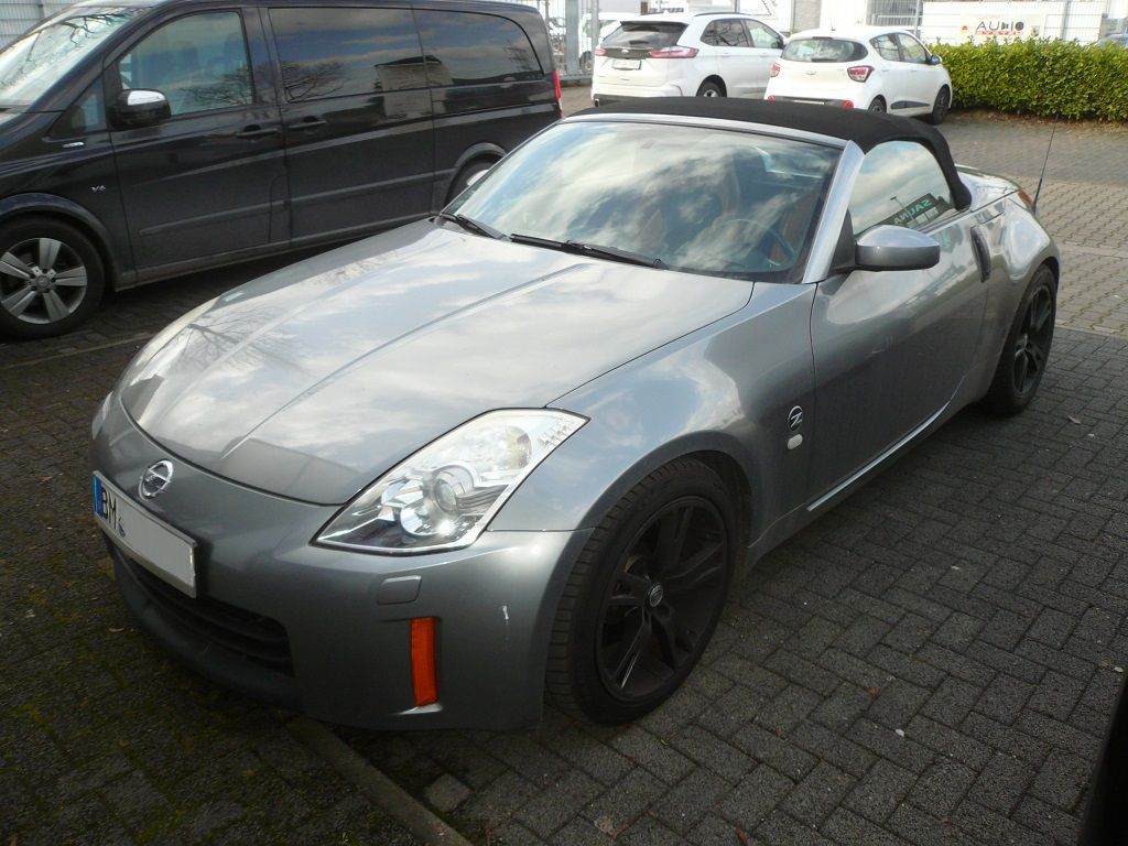 Nissan 350z, Cabrio Verdeck in Stoff schwarz geliefert und montiert