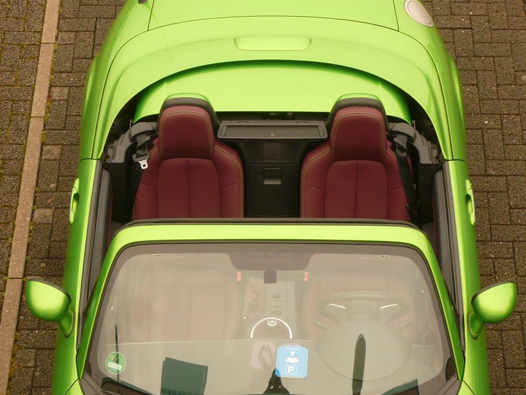 Mazda MX5, Sitze, Türverkleidungen, Schalt- und Handbremssack Leder neu bezogen.