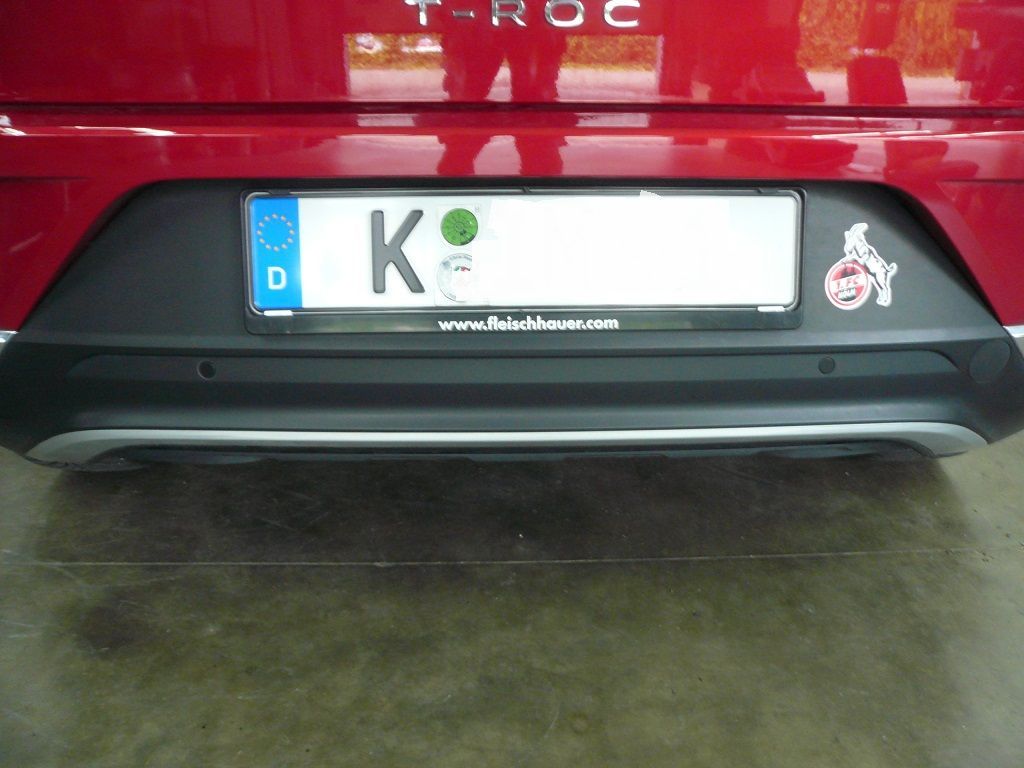 Komplett-Set Park Pilot Front und Heck inkl. OPS für VW T-ROC montiert und Freigeschaltet.