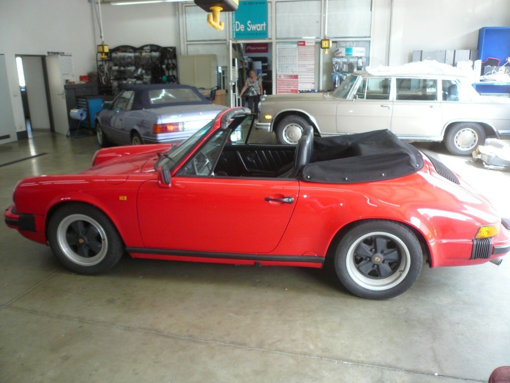 Porsche 911 G-Modell, Verdeckbezug Sonnenland Stoff, Innenhimmel geliefert und montiert.