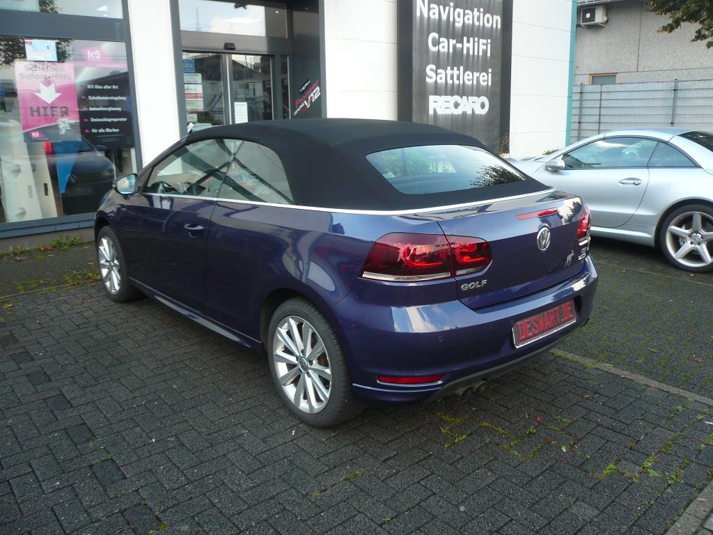 Original VW Verdeckbezug Sonnenland Stoff schwarz montiert.