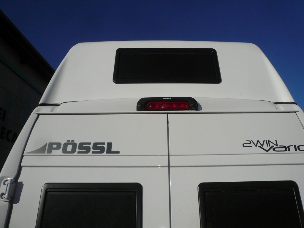 Kenwood DNR992RVS Navitainer mit Garmin Kartendaten für Wohnmobil, PKW und LKW, mit 10,1 Zoll HD-Display, Digitalradio DAB+, Apple CarPlay und AndroidAuto im Fiat Ducato 8 von 2023 nachgerüstet. Die werkseitige Dometic Doppel-Rückfahrkamera auf das Kenwood Gerät adaptiert.