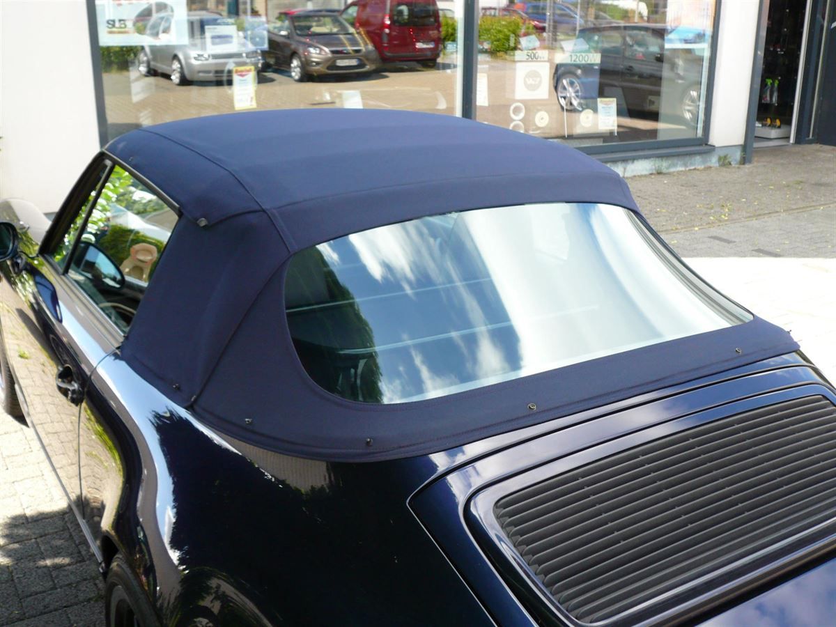 Porsche 911, Verdeckbezug in Sonnenland Stoff blau geliefert und montiert.