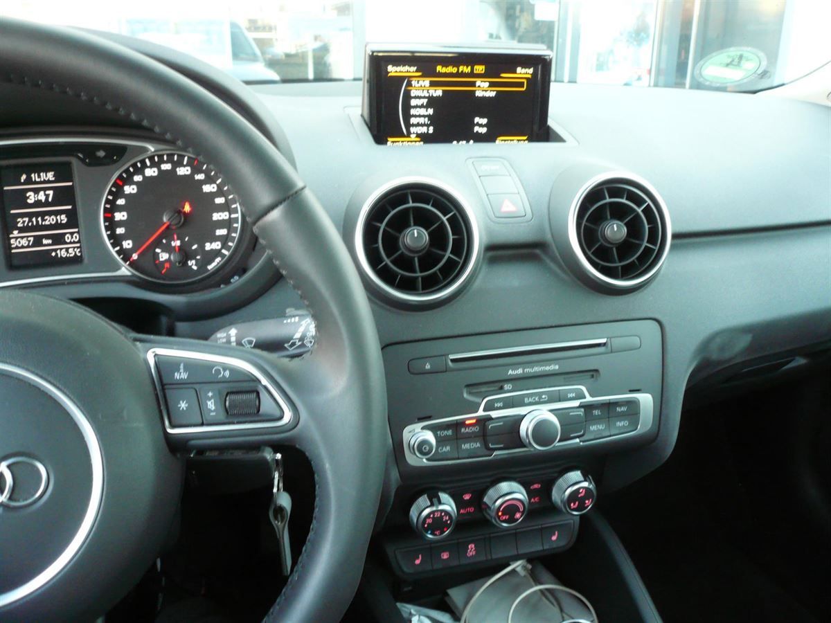Navigatonsmodul im Audi A1 nachgerüstet.