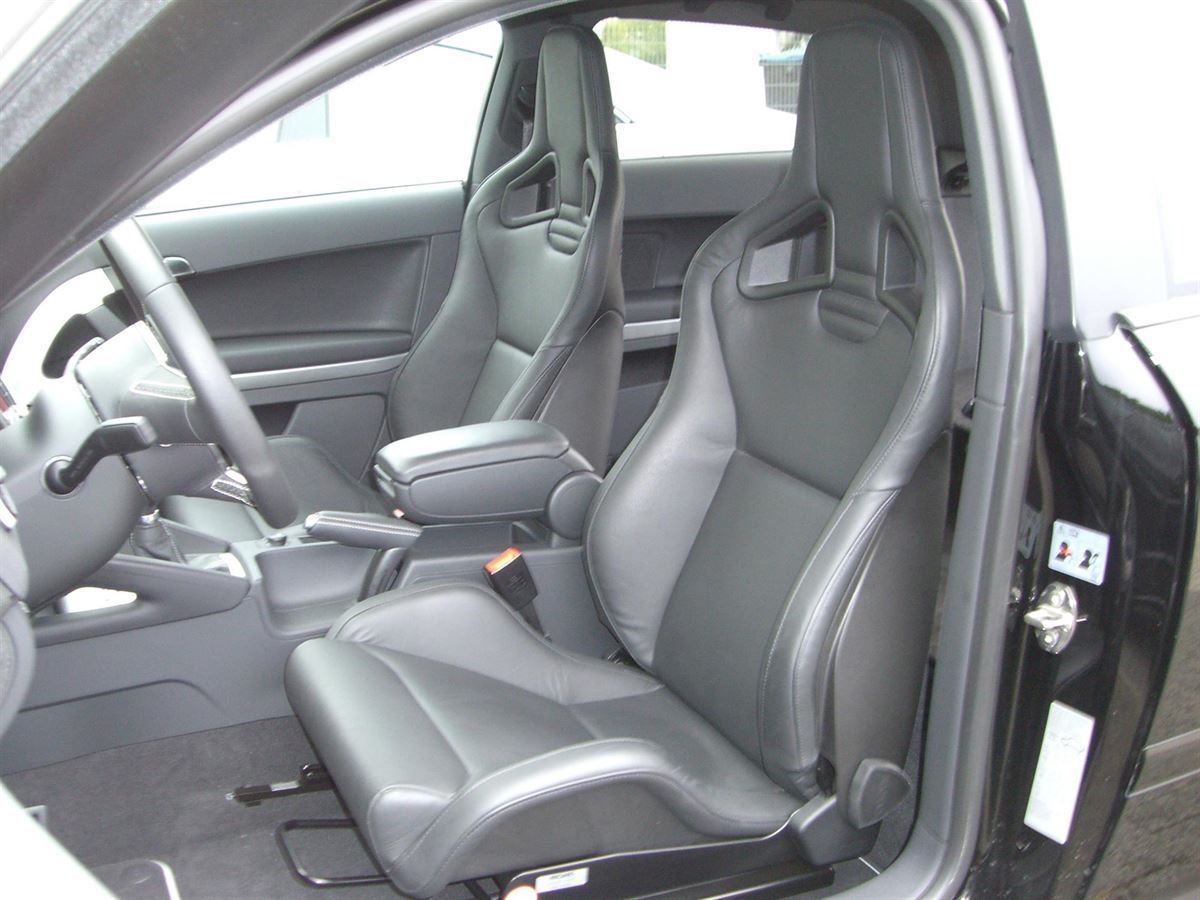 RECARO Sportster CS Sitze im Audi A3 montiert.