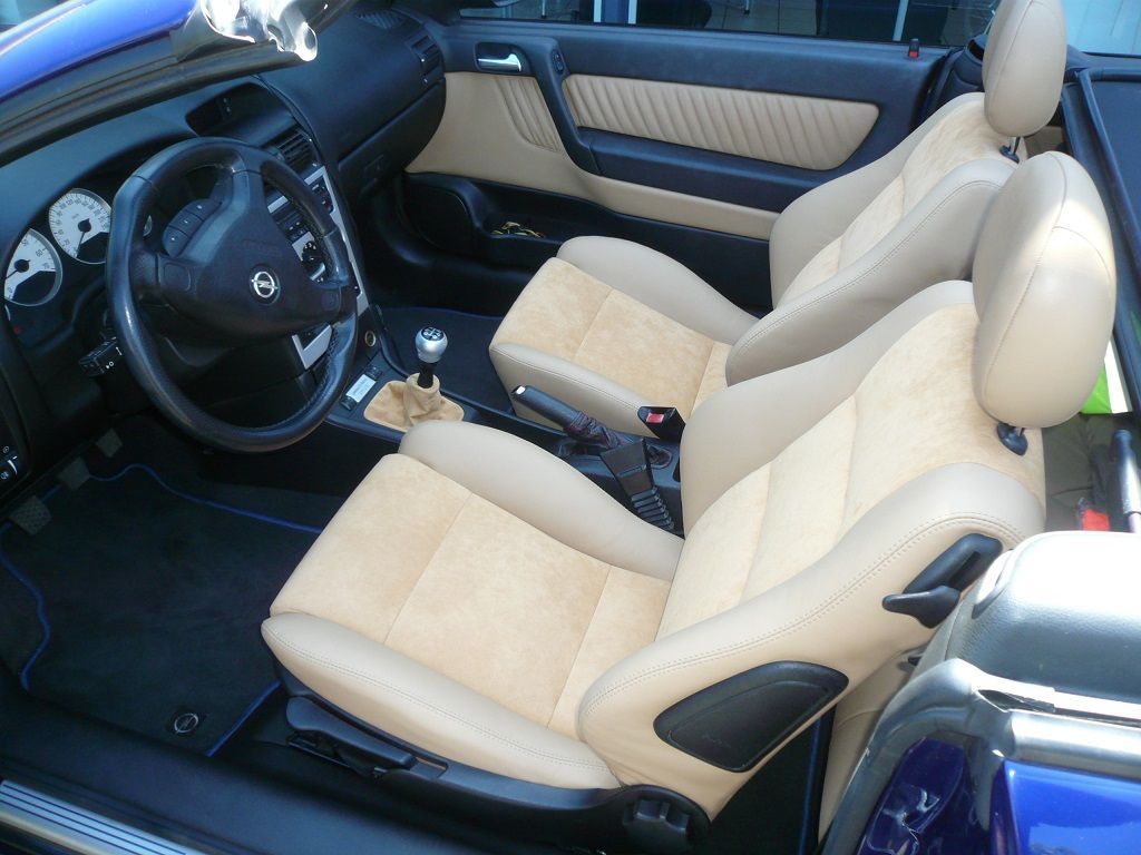 Opel Astra G Cabrio, beide Vordersitze in Leder Alcantara und Schaltsack neu bezogen.