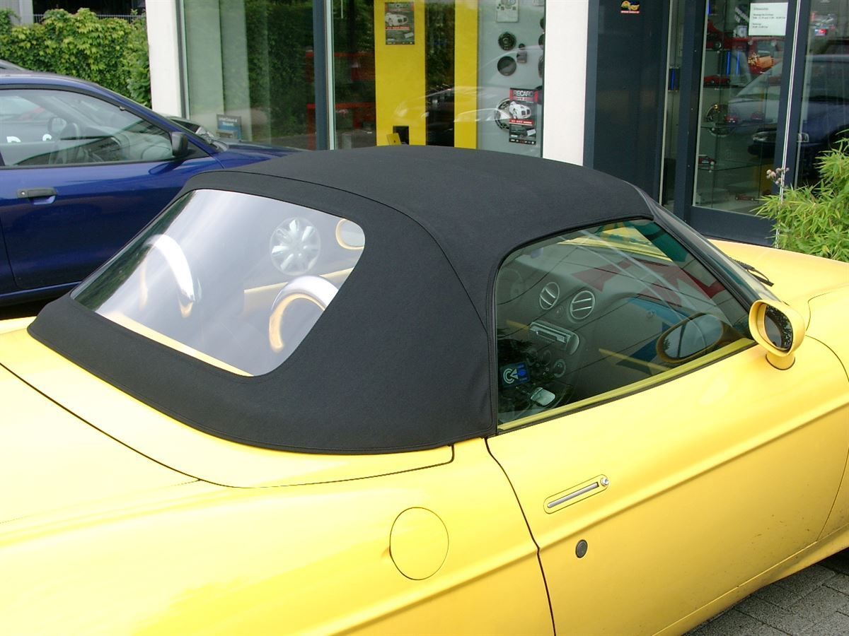 Fiat Barchetta , Verdeckbezug Sonnenland Stoff schwarz geliefert und montiert.