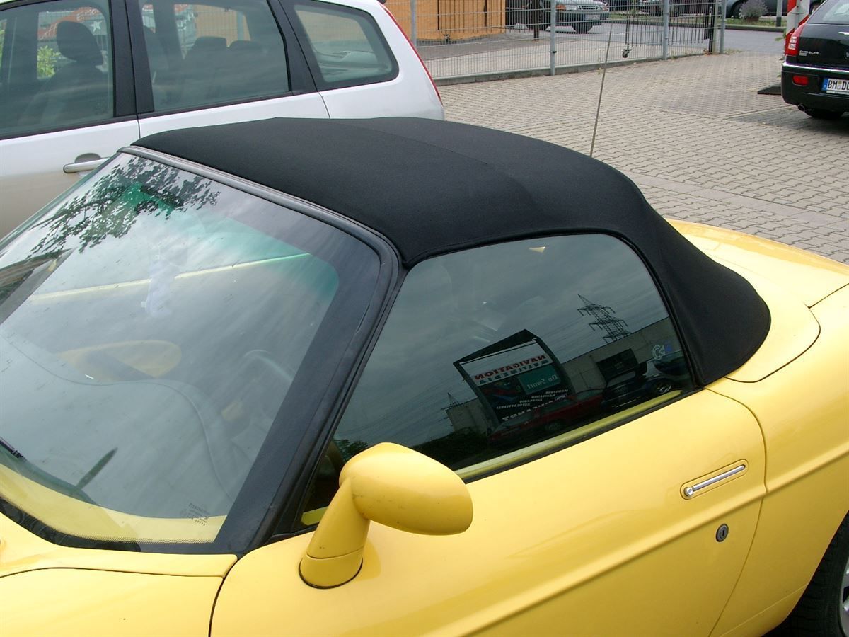 Fiat Barchetta , Verdeckbezug Sonnenland Stoff schwarz geliefert und montiert.