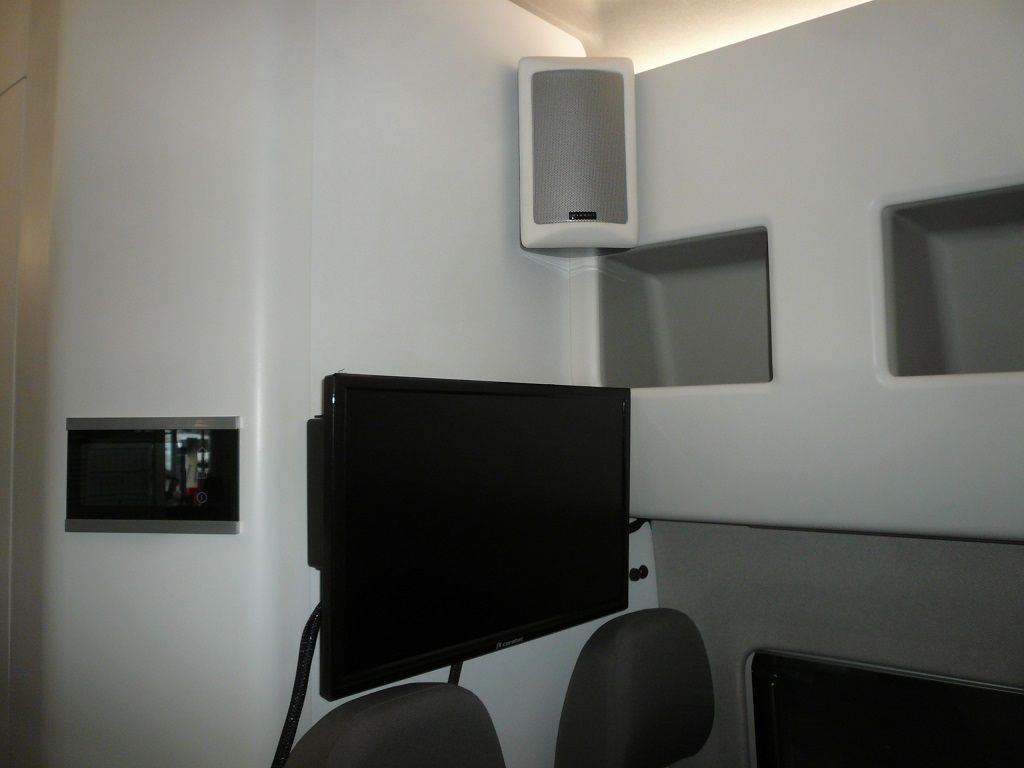 Caratec CET300R Caravaning-Routerset mit Dachantenne, Caratec 19