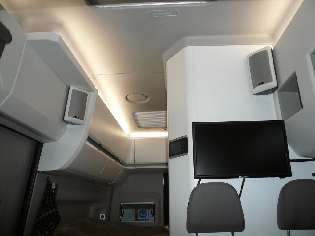 Caratec CET300R Caravaning-Routerset mit Dachantenne, Caratec 19