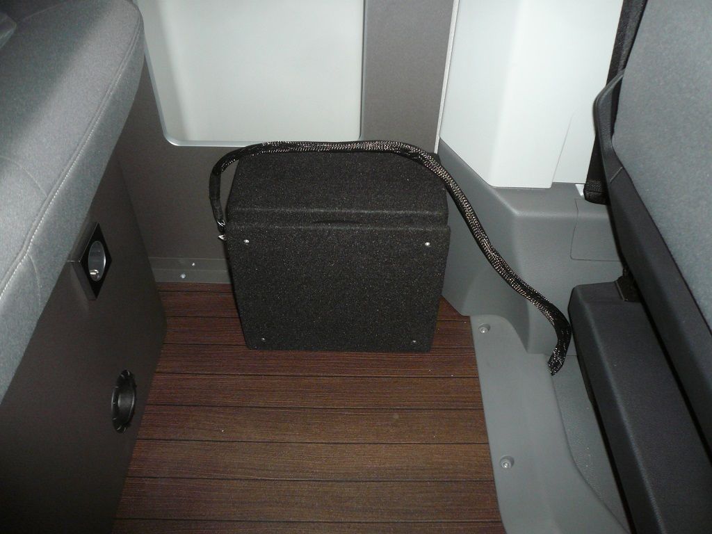 Caratec CET300R Caravaning-Routerset mit Dachantenne, Caratec 19