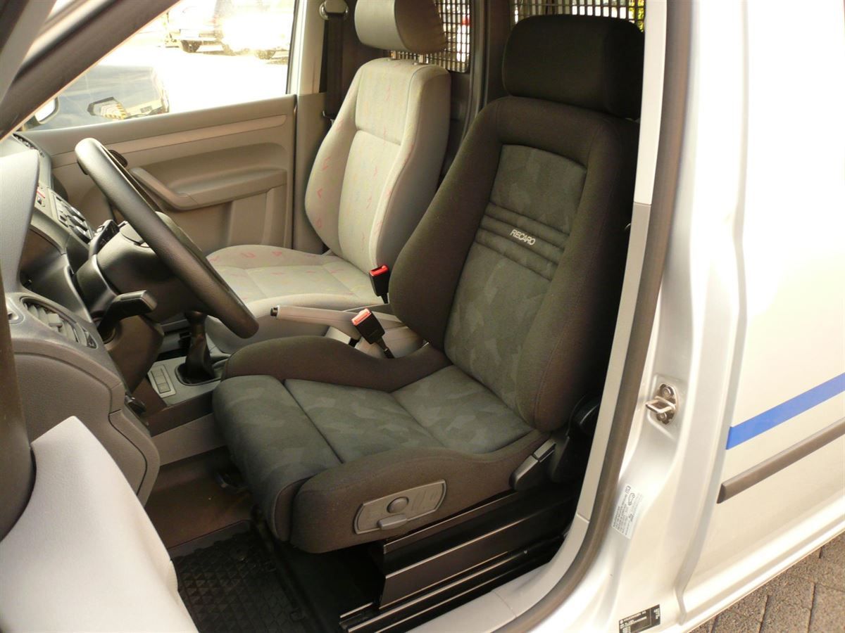 RECARO Ergomed E Sitz im Caddy nachgerüstet.