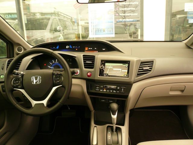 Clarion NX505E im Honda Civic 2016 nachgerüstet