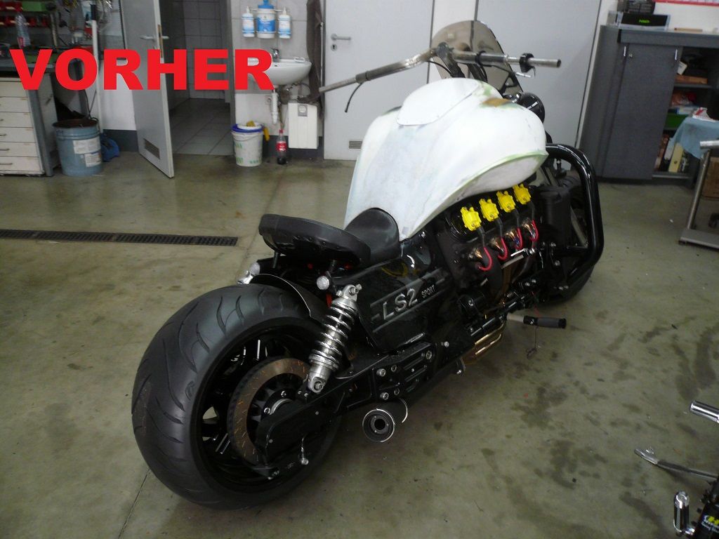 Boss Hoss Sattel, Polsterung angefertigt, Bezug aus Leder Mantel angefertig, Reißverschluß eingelassen und montiert.