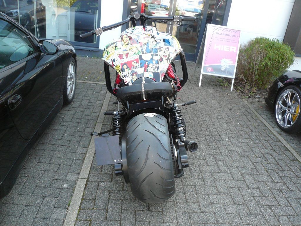 Boss Hoss Sattel, Polsterung angefertigt, Bezug aus Leder Mantel angefertig, Reißverschluß eingelassen und montiert.