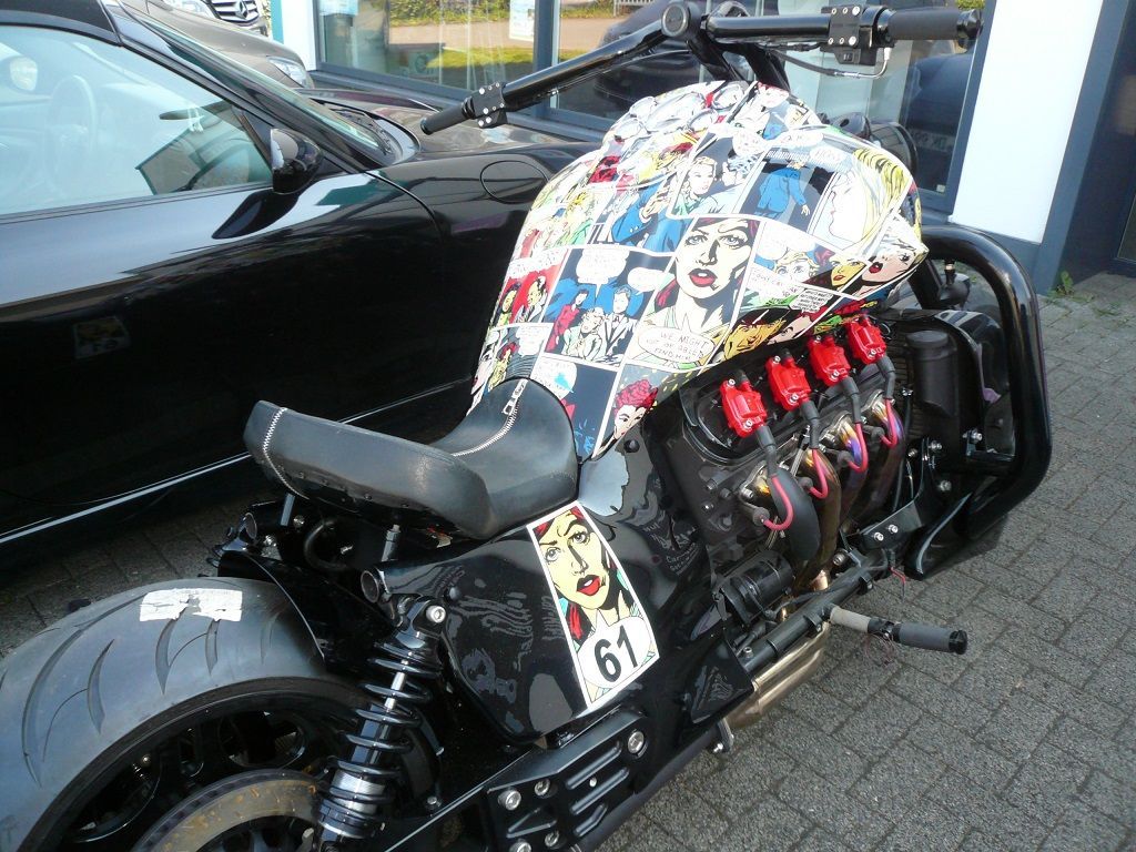 Boss Hoss Sattel, Polsterung angefertigt, Bezug aus Leder Mantel angefertig, Reißverschluß eingelassen und montiert.