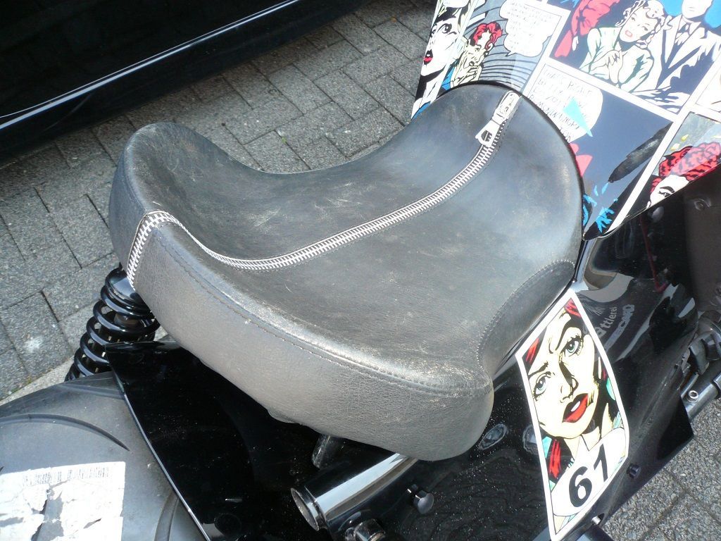 Boss Hoss Sattel, Polsterung angefertigt, Bezug aus Leder Mantel angefertig, Reißverschluß eingelassen und montiert.