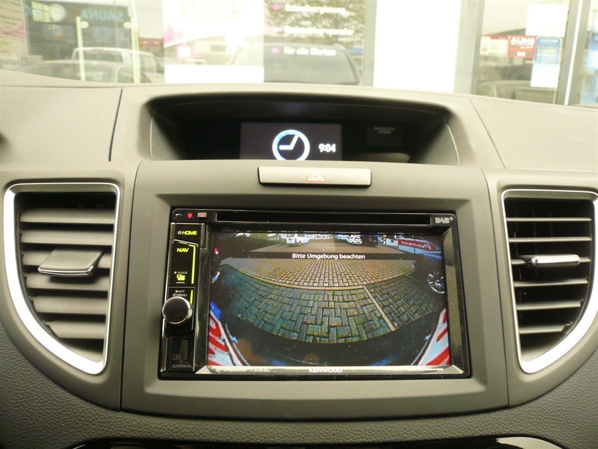 Clarion NX505E im Honda CRV nachgrüstet. Werkseitige Lenkrad-Fernbedienung auf das Clarion adaptiert.