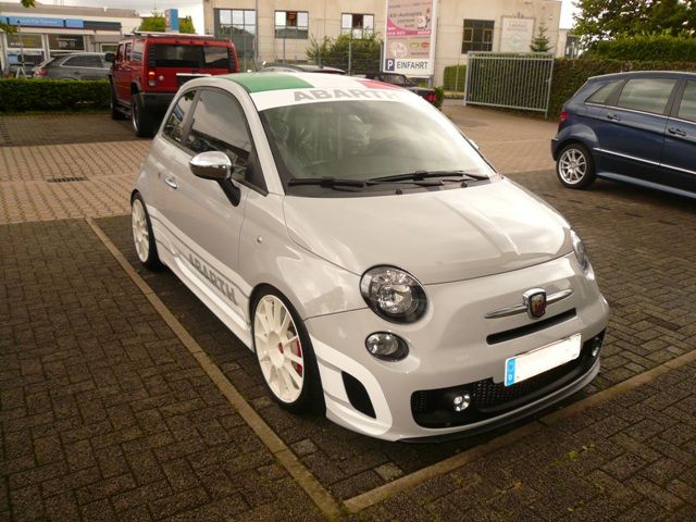 RECARO Pole Position ABE Sitze im Fiat 500 nachgerüstet.