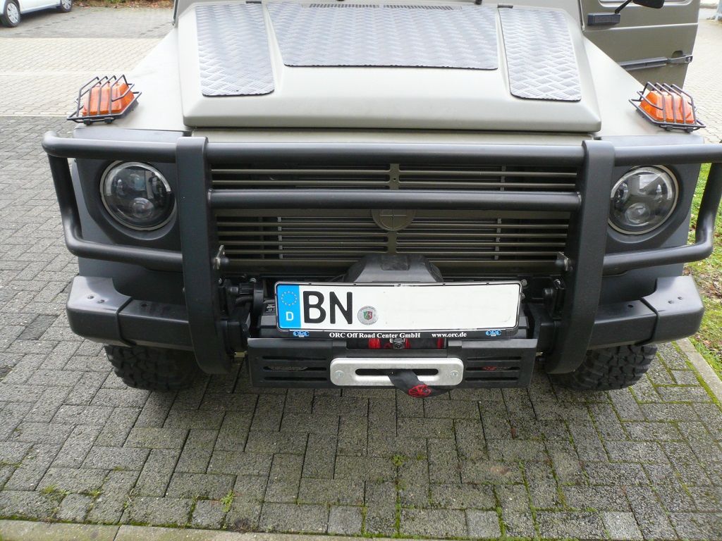 Umbau auf Doppel-DIN, Kenwood Navigation, Alpine Front & Heck Multiviewkamera nachgerüstet.