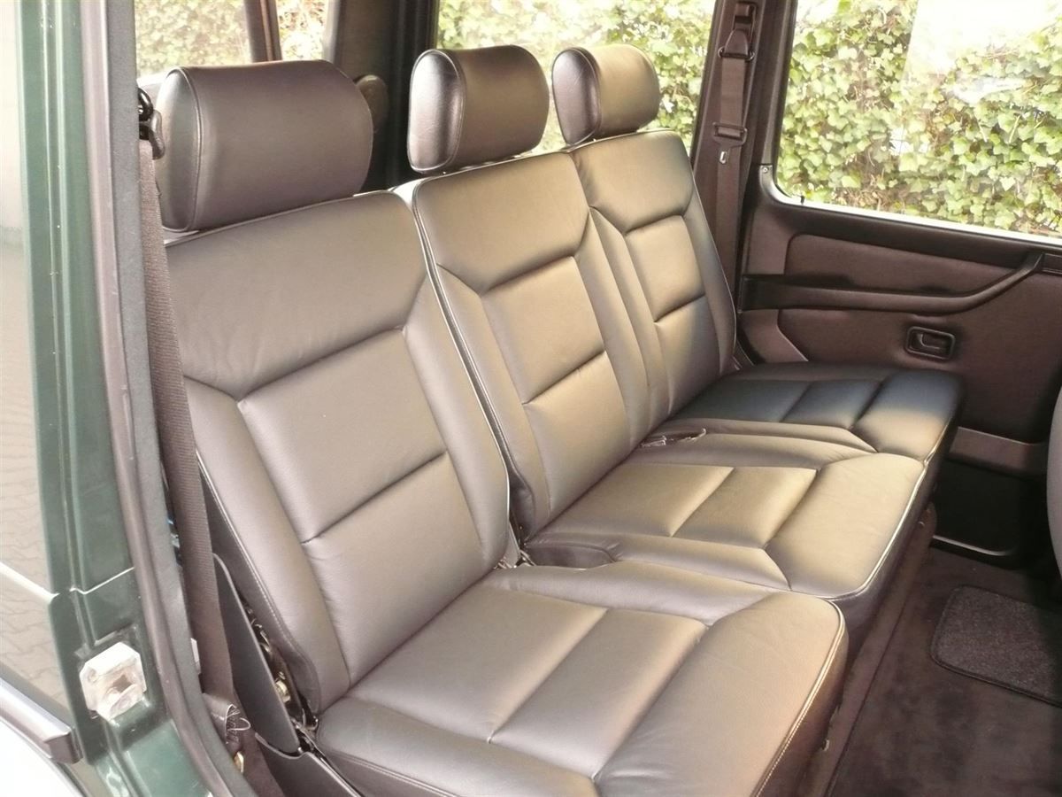 Mercedes G-Model komplette Innenausstattung in Leder schwarz neu angefertigt und montiert.