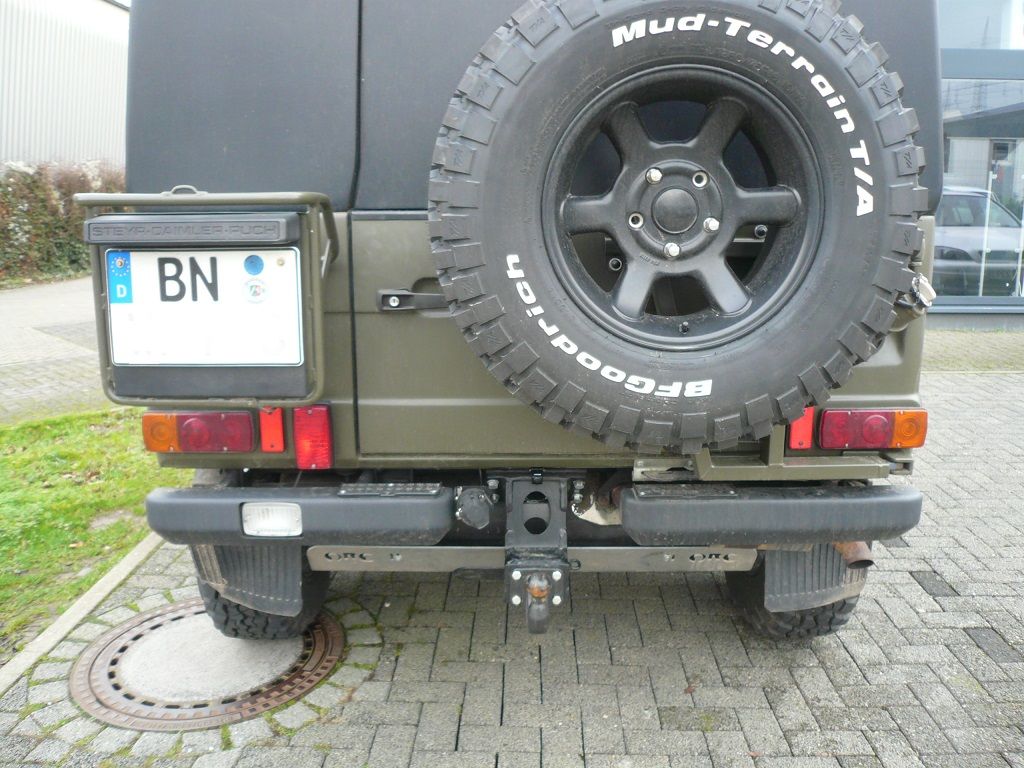 Umbau auf Doppel-DIN, Kenwood Navigation, Alpine Front & Heck Multiviewkamera nachgerüstet.