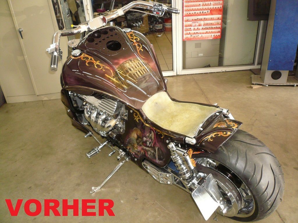 Sitzpolsterung angefertigt & angepasst. Bezug aus Leder mit Nähten nach Vorgabe angefertigt und montiert.