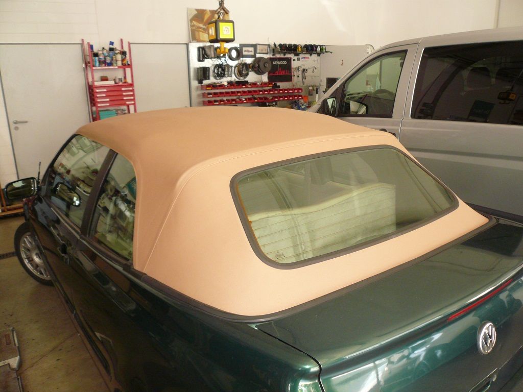 Golf 3 Cabrio, Verdeck Bezug in Sonnenland Stoff schwarz geliefert und montiert.