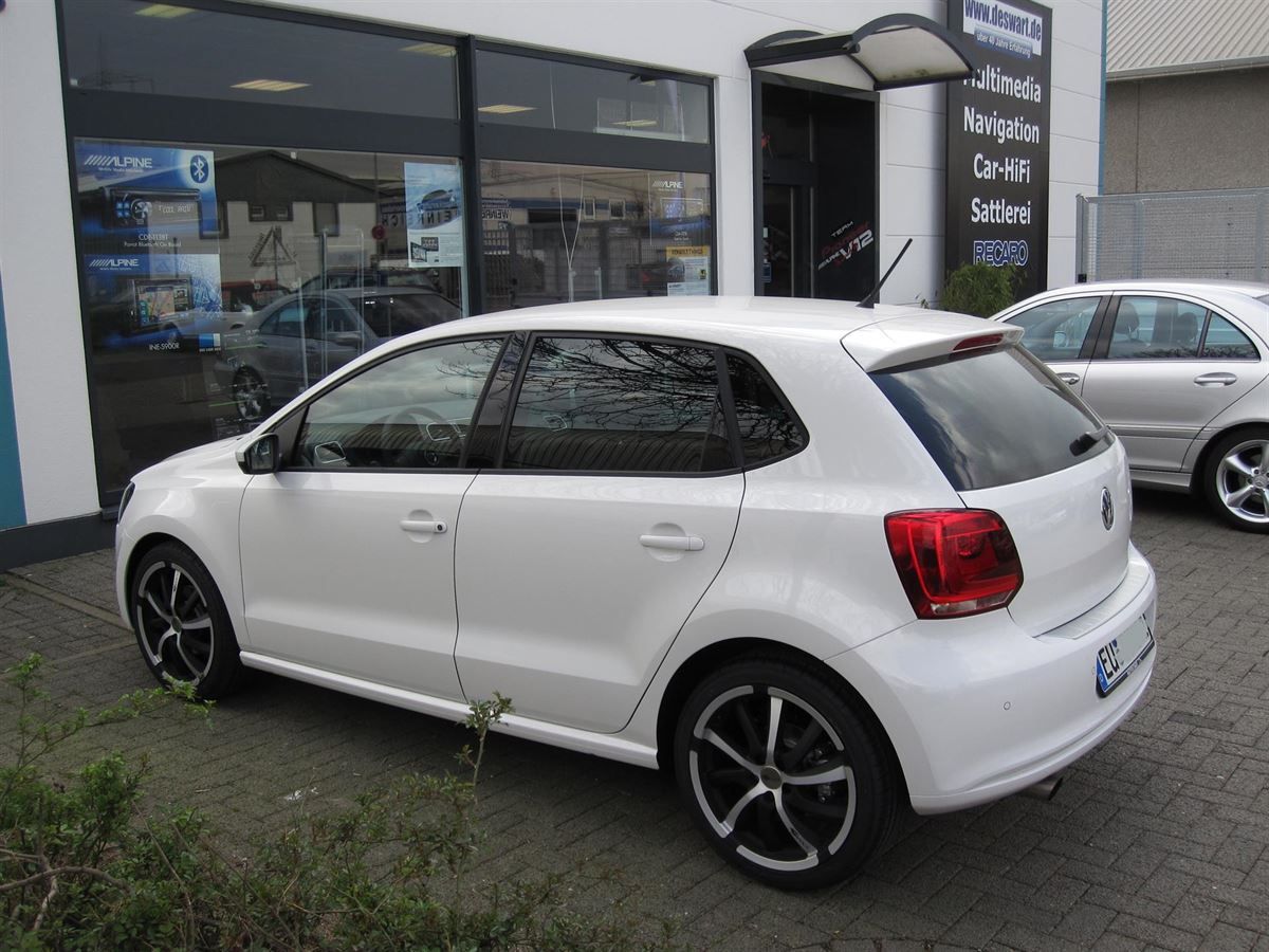 Kenwood DNX520VBT in VW Polo nachgerüstet.