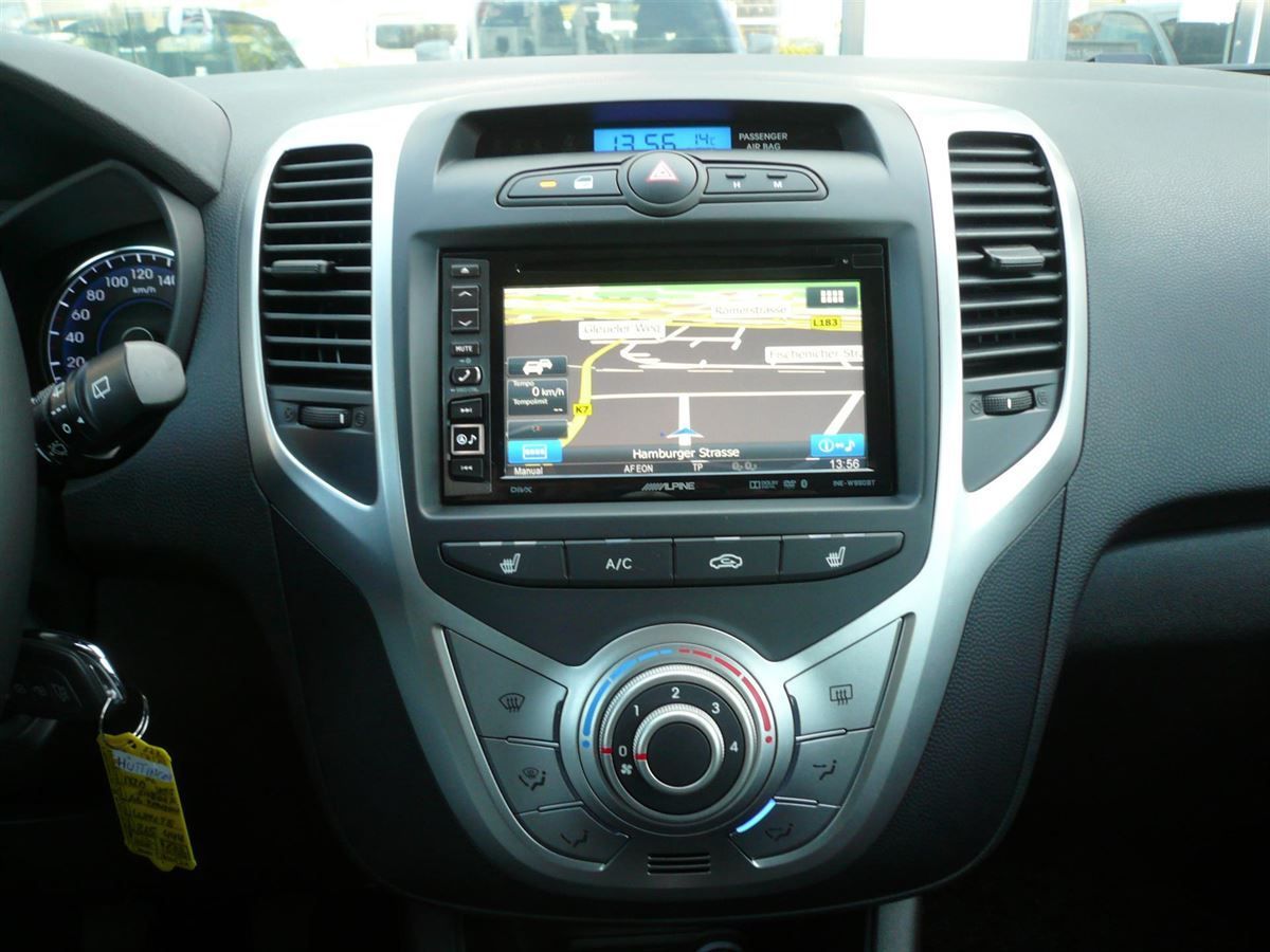 Alpine INE-W990HDMI inkl. Alpine Rückfahrkamera HCE-C1100 nachgerüstet am Neufahrzeug.