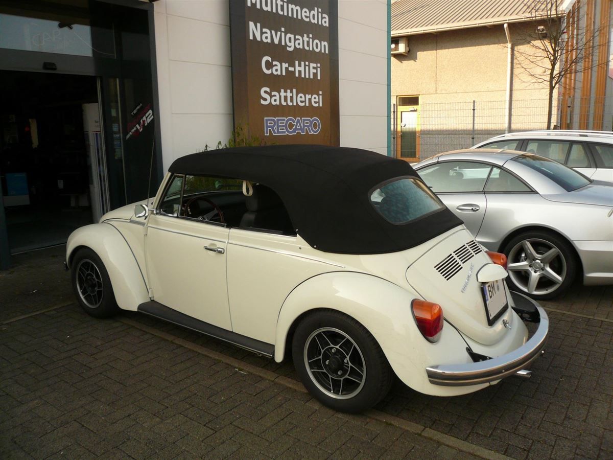 RECARO Spezialist Sitze in Leder neu bezogen & im Käfer montiert.