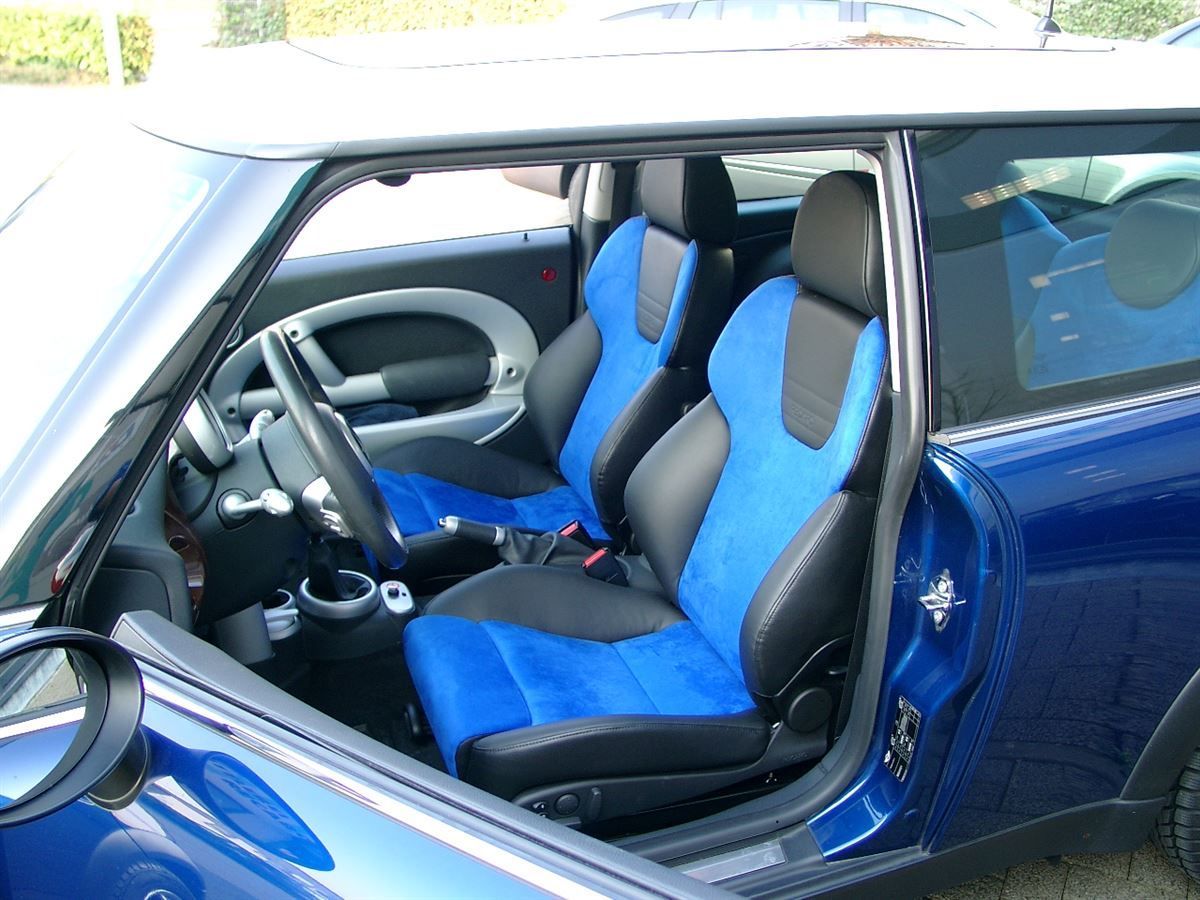 RECARO Speed Sitze im BMW Mini nachgerüstet.