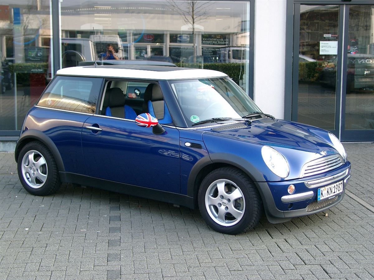 RECARO Speed Sitze im BMW Mini nachgerüstet.