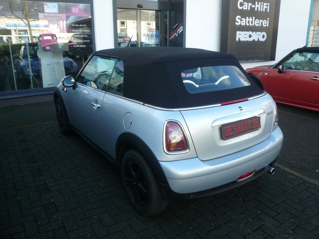 BMW Mini, Verdeckbezug Sonnenland Stoff schwarz mit beheizter Heckscheibe geliefert und montiert.